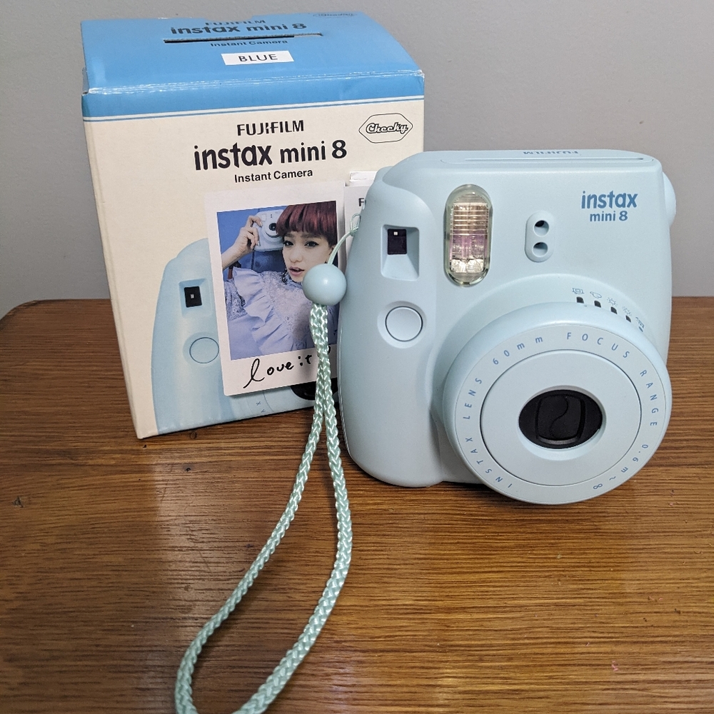 Instax Mini 8 Polaroid Camera in Baby Blue